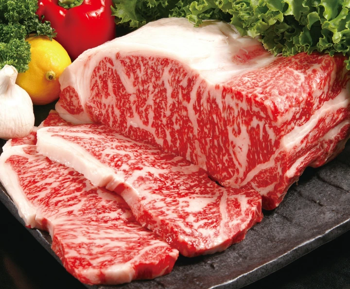 Awakuraushi Silver Star F1 Japanese wagyu beef with balanced marbling